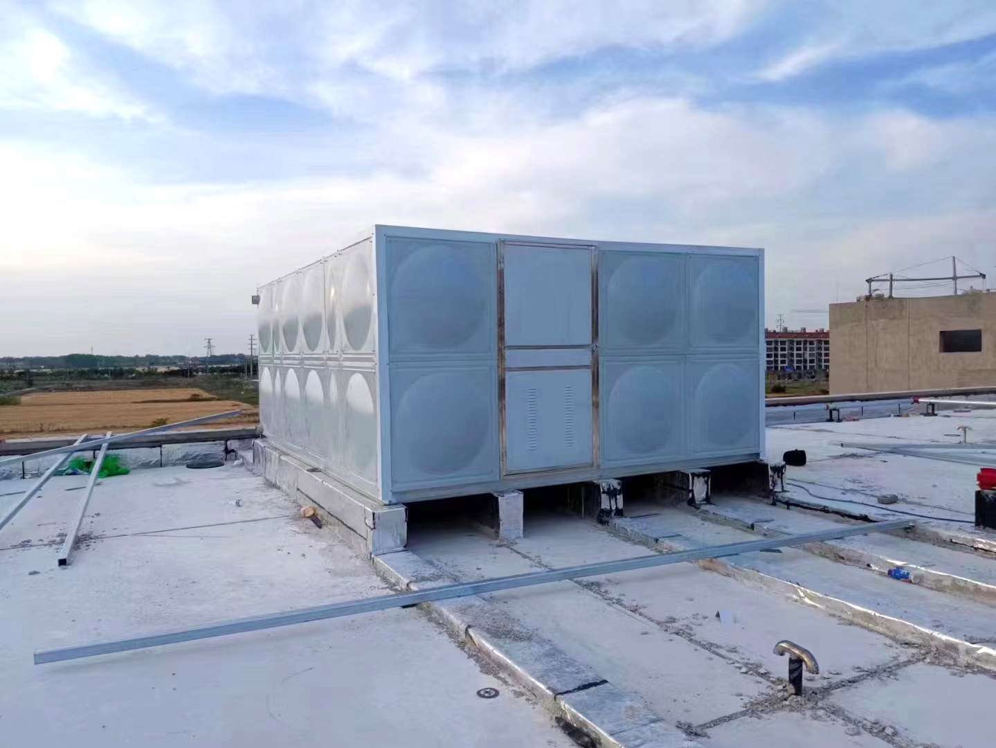 泵箱一体稳压消防水箱